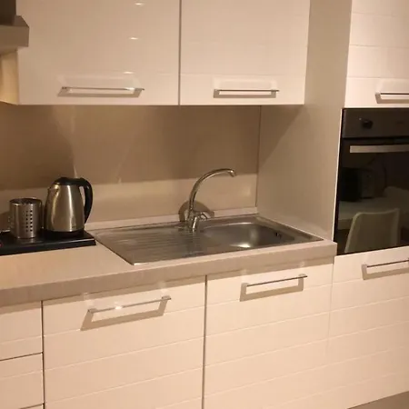 Berga Exclusive 4 Бари