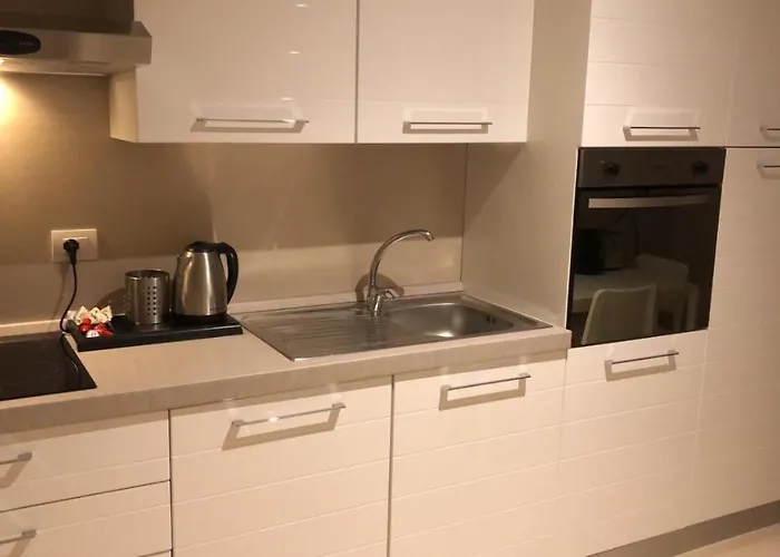 Berga Exclusive 4 バーリ